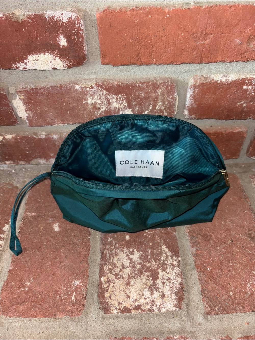 Cole Haan // Wristlet Pouch Cosmetic Nylon Bag Hunter Green